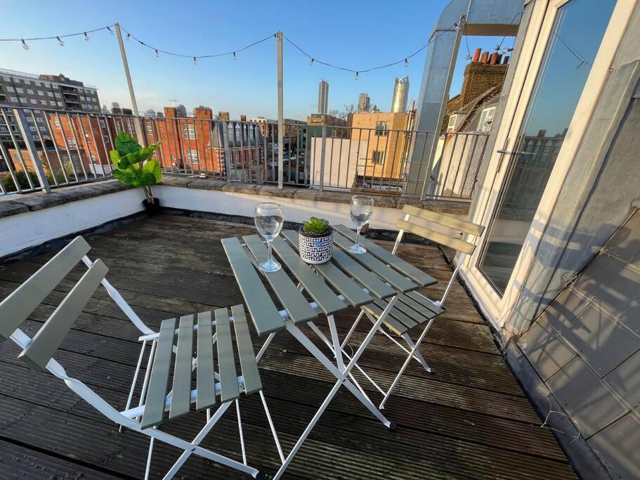Modern With Stylish Terrace - Your London Oasis! Luaran gambar